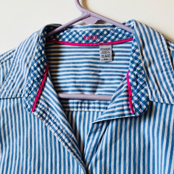 IZOD Women's Blue & White Striped Button Up, Fitted Blouse, Size: Petite Medium - Picture 4 of 9